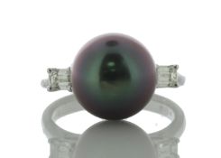18ct White Gold South Sea Pearl And Baguette Cut Diamond Ring (PL11) 0.41 Carats
