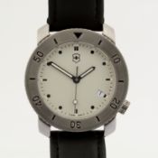 Victorinox / V7-10 Sub Date - (Unworn) Gentlemen's Steel Wrist Watch