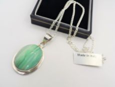 Sterling Silver Natural Green Agate Pendant Necklace New With Gift Box
