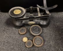 Vintage Weighing Scales & Weights Salter