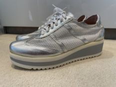 Trainers Size 7