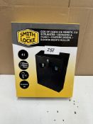 Smith and Locke Outdoor Smokers Box. RRP £40 - Grade U