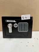 Yale Security Safe. RRP £80. Grade U