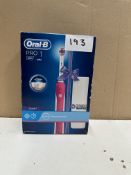 Oral B Pro 1 Electric Toothbrush. RRP £100. Grade U