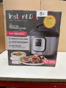 Instant Pot Duo Multi Use Pressure Cooker. RRP £100. Grade U