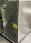 Title: Large Capacity Ice MachineDescription: Large Capacity Ice Machine, Tested.Collection or