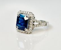 Beautiful 3.50CT Ceylon Blue Sapphire Diamonds & 18k White Gold