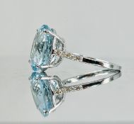 Beautiful Natural Flawless 5.81CT Aquamarine Ring With Diamonds and 18k Gold