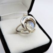 Vintage Artisan Sterling Silver Moonstone Ring
