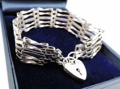 Vintage Sterling Silver 5 Bar Gate Bracelet & Padlock 15 Grams Hallmark Date 1979