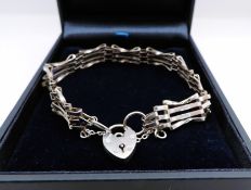Vintage Sterling Silver Four Bar Heart Padlock Gate Bracelet
