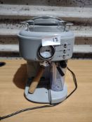 Coffee Machine. RRP £80. Grade U