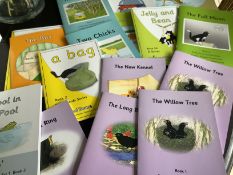 100 x Asst Children's Early Learning Reading Books, From Age 4 Plus