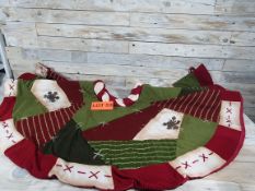 120cm Luxury fabric patchwork, Christmas tree skirt. RRP £29.99