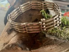 Pre-Loved 9ct Gold Beautiful Gate Bracelet A Timeless Classic