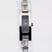 Gucci / 3900L - (Unworn) Lady's Steel Wrist Watch