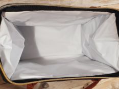 Home Cube Fashion Lunch Cooler Bag. Black Colour. Approx 29 x 29 x 16cm RRP £26