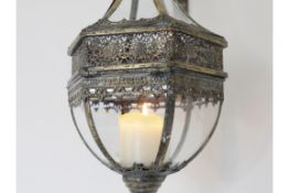 Antique Style Lantern & Bracket