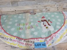 116cm 3D Fabric Christmas Tree Skirt. RRP £29.99