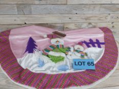 Luxury 3D Fabric Pink Snowman Christmas Tree Skirt. 80cm Diameter.