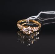 Damenring mit Brillantbesatz 750 GG (Juwelier Goldbaur)