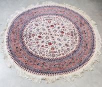 Teppich (Herkunft u. Alter unbekannt)