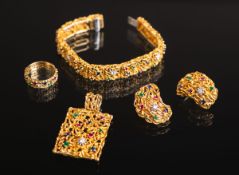 4-teiliges Schmuckset mit Edelsteinbesatz 750 GG (Juwelier Goldbaur)
