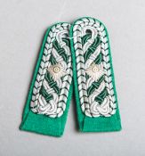 Paar Schulterstücke wohl eines Polizeileutnant