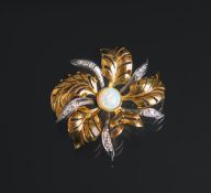Brosche aus Blättern geformt 585 GG