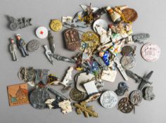 Konvolut von ca. 71 WHW Tagungsabzeichen u.a. (Drittes Reich).