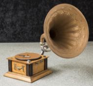 Trichtergrammophon (19./20. Jh.)