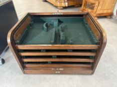 Besteckkasten, Holz, Rolldeckel, innens. 4 Einlegeböden