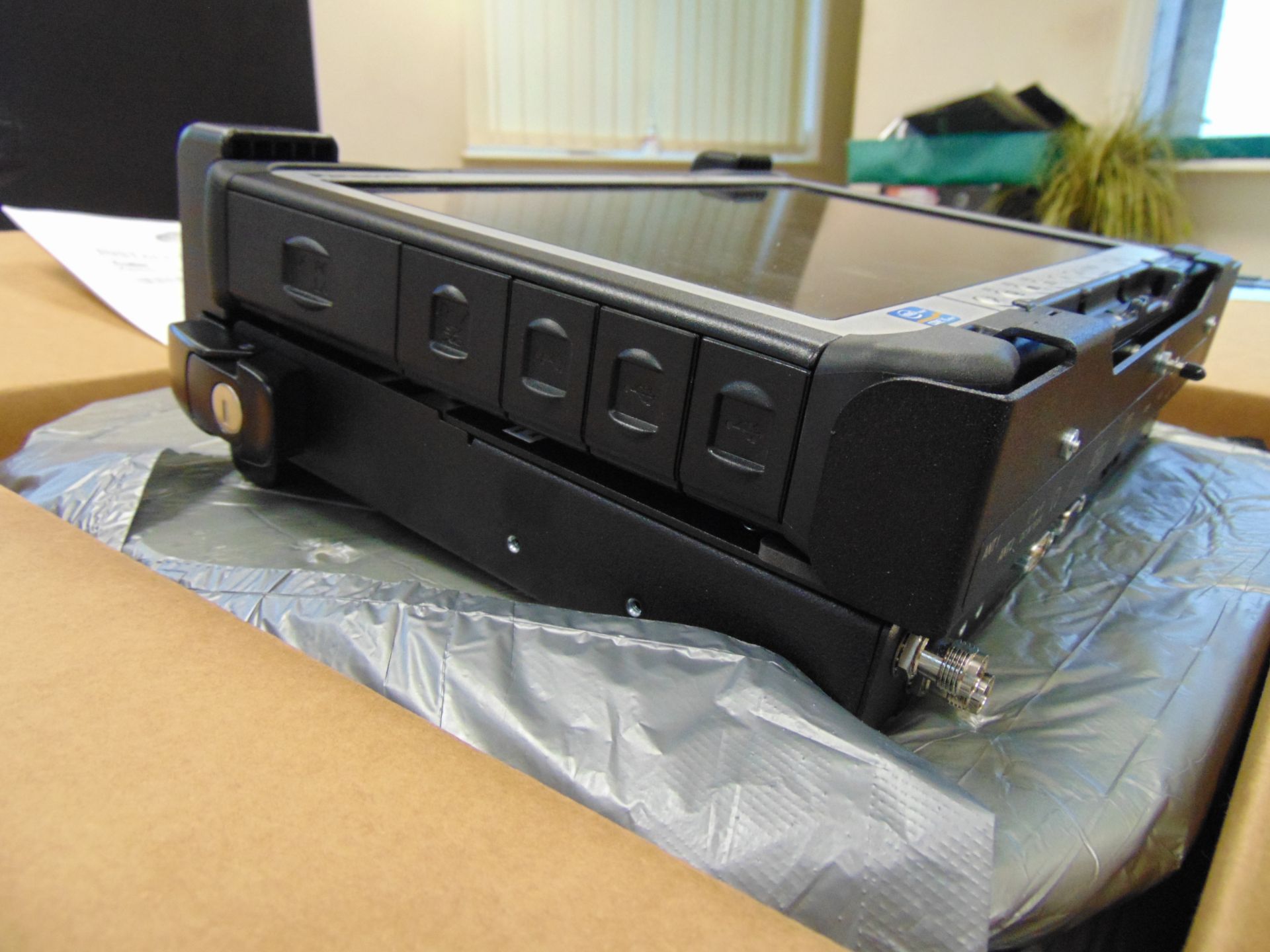 NEW UNISSUED Gamber Johnson Panasonic CF-D1 7160-0470 Docking Station, Dual RF/GPS Antenna - Image 3 of 12