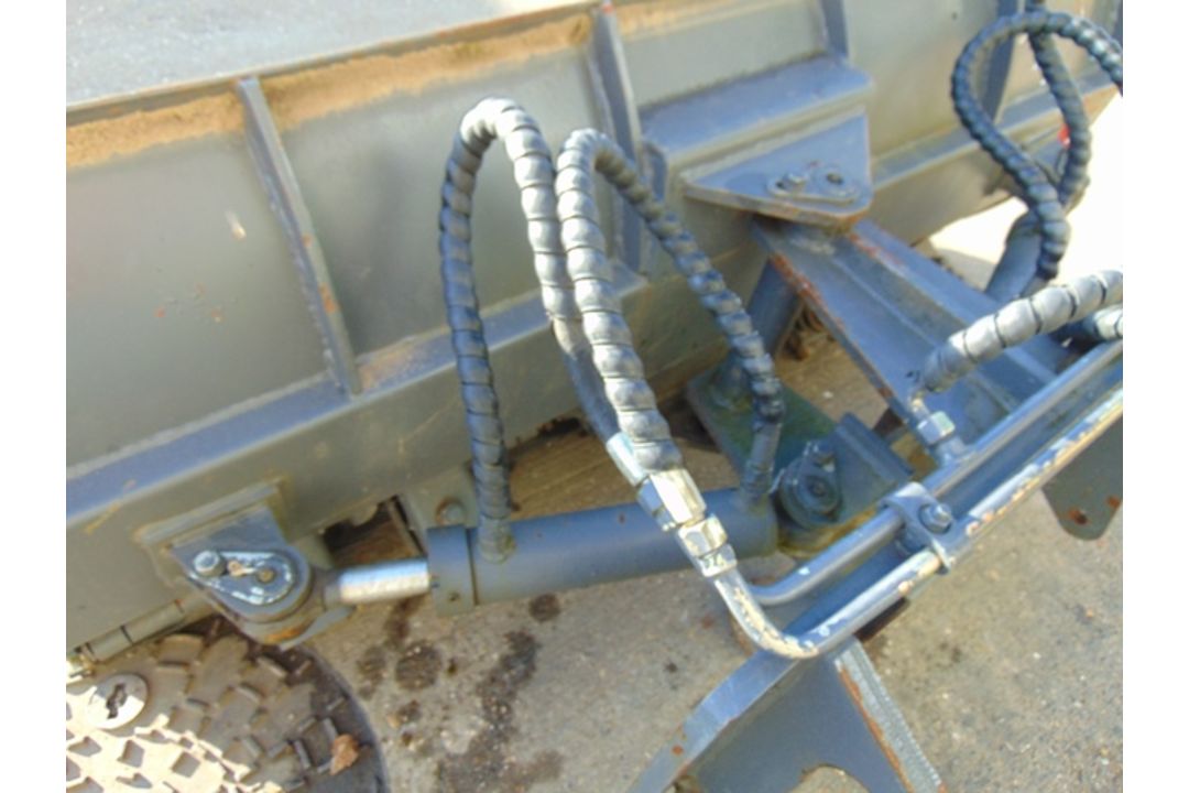 1.7m Hydraulic Snow Plough Blade for Telehandler, Forklift, Tractor Etc - Image 6 of 6