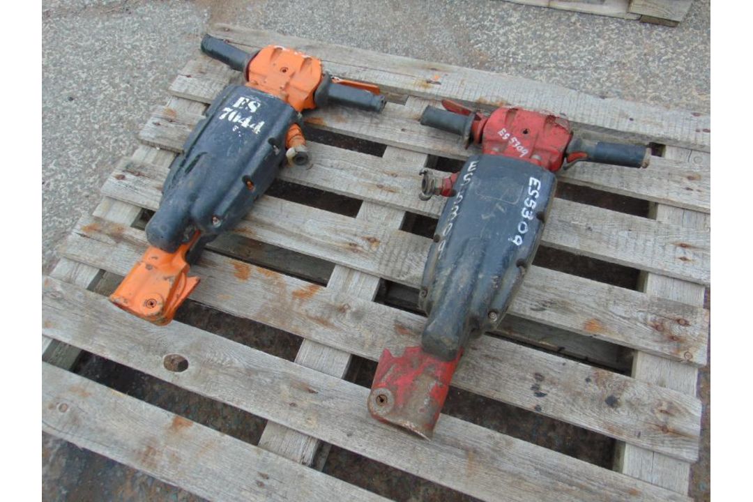 2x Chicago Pneumatic CP1210S Hydraulic Breakers - Image 1 of 5