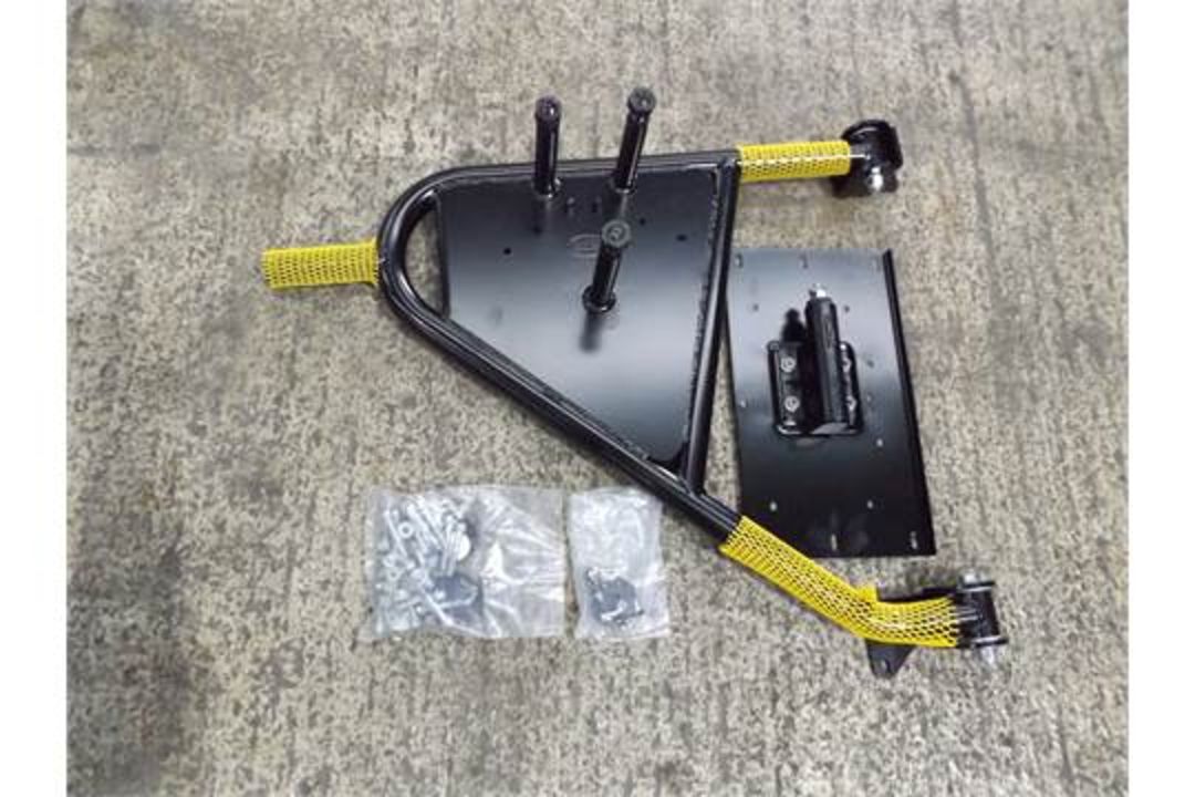 Land Rover Swing Out Spare Wheel Carrier Kit VPLDR0130 - Image 1 of 10