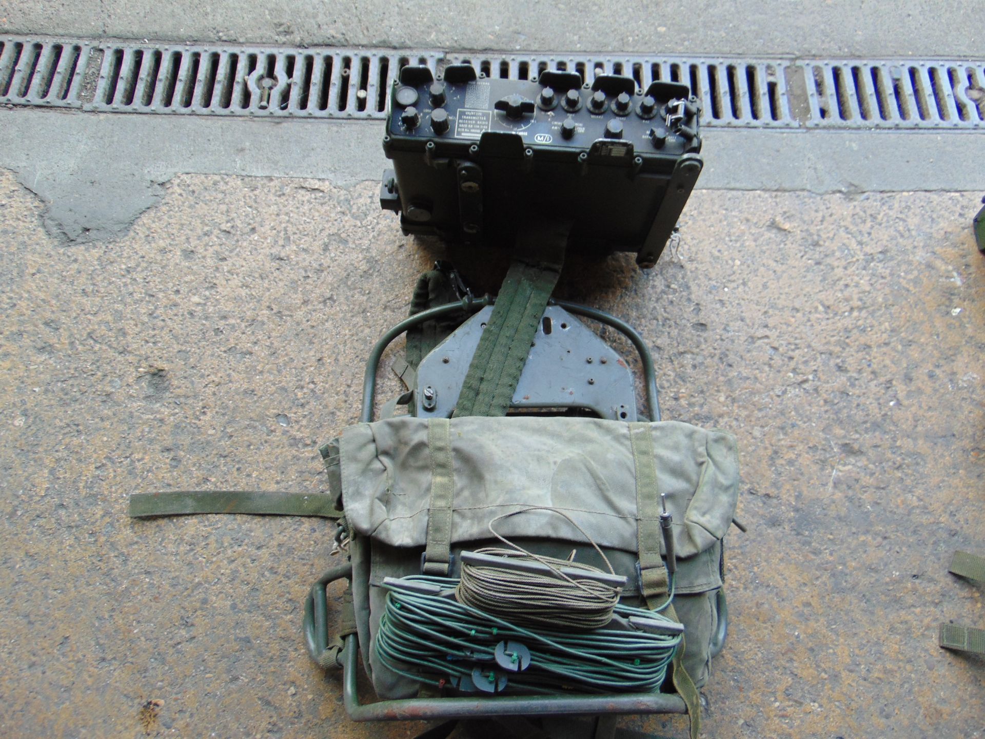 UK/RT 320 Transmitter Receiver c/w 2x Spare Battery etc as shown - Image 3 of 4