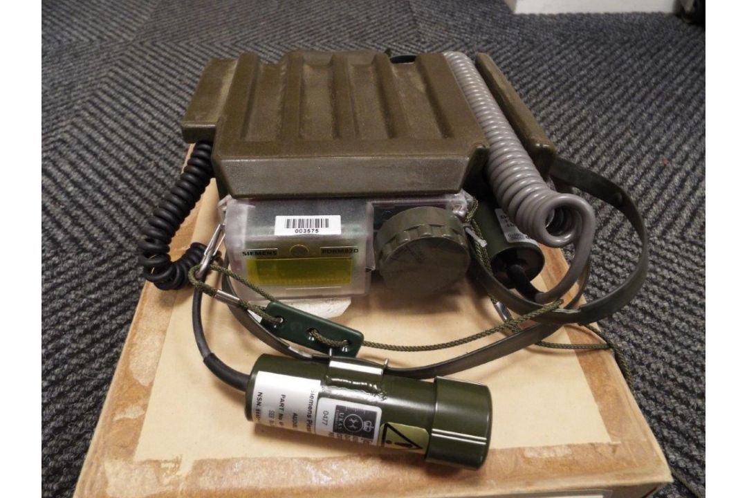 Qty 2 x Rare New and Unissued Siemens PDRM82D Portable Dose Rate Meters - Image 2 of 7