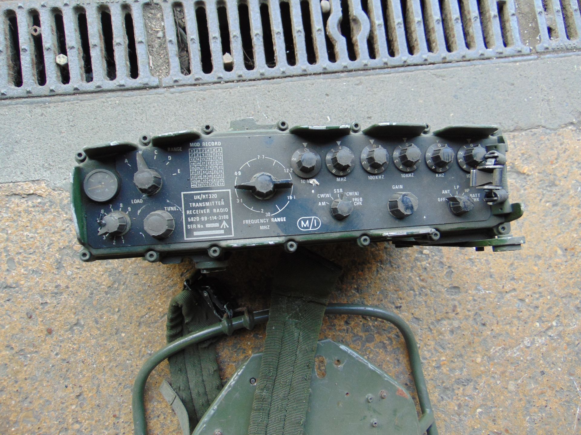 UK/RT 320 Transmitter Receiver c/w 2x Spare Battery etc as shown - Image 2 of 4
