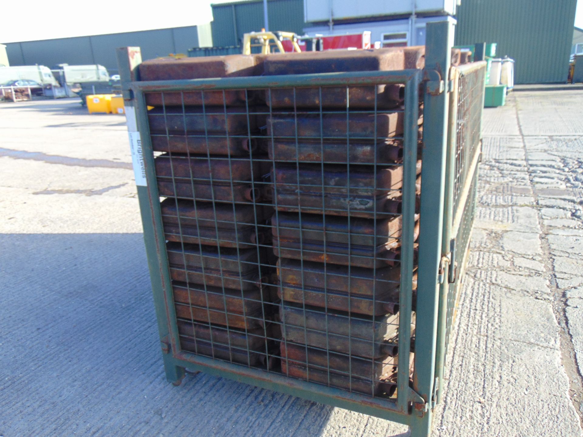 84 x British Army WD War Department 20L Jerry Cans - Image 3 of 10