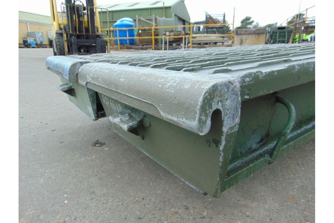 Pair of Very Heavy Duty Aluminium Clip on Vehicle Loading Ramps, 3 m long, 0.54 m wide - Image 6 of 6