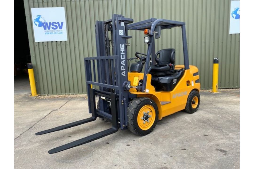 **NEW UNUSED 2022 Apache HH30Z 3000Kg Diesel Fork Lift Truck** - Image 5 of 37