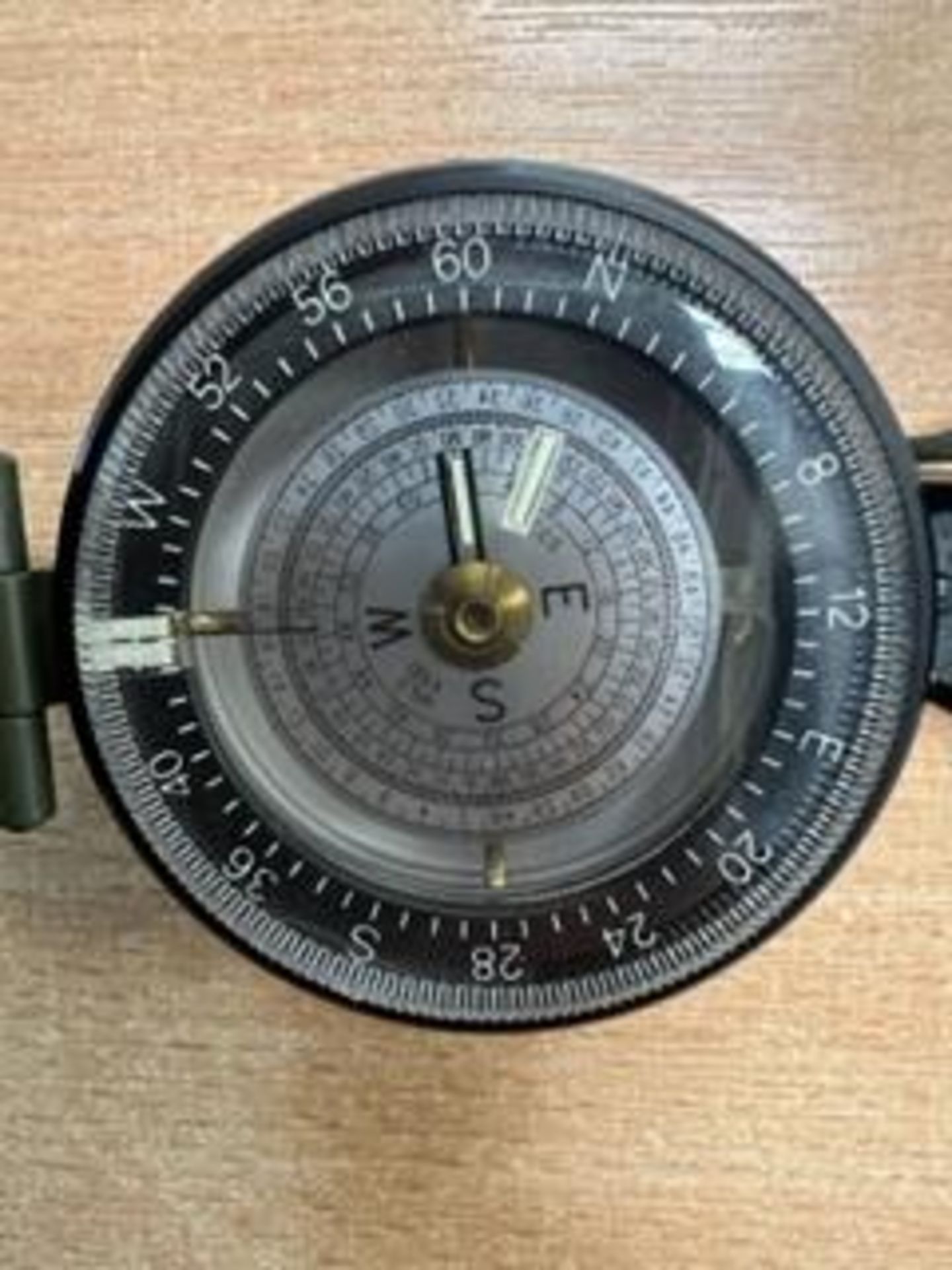 UNISSUED FRANCIS BAKER M88 BRITISH ARMY PRISMATIC COMPASS IN MILS NATO MARKED - Image 4 of 8