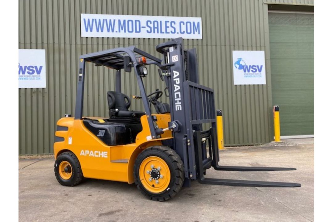**NEW UNUSED 2022 Apache HH30Z 3000Kg Diesel Fork Lift Truck** - Image 1 of 37