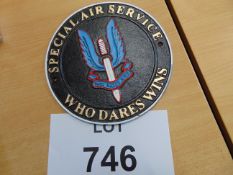 SAS WHO DARES WIN CAST IRON HAND PAINTED WALL PLAQUE 25CMS DIA