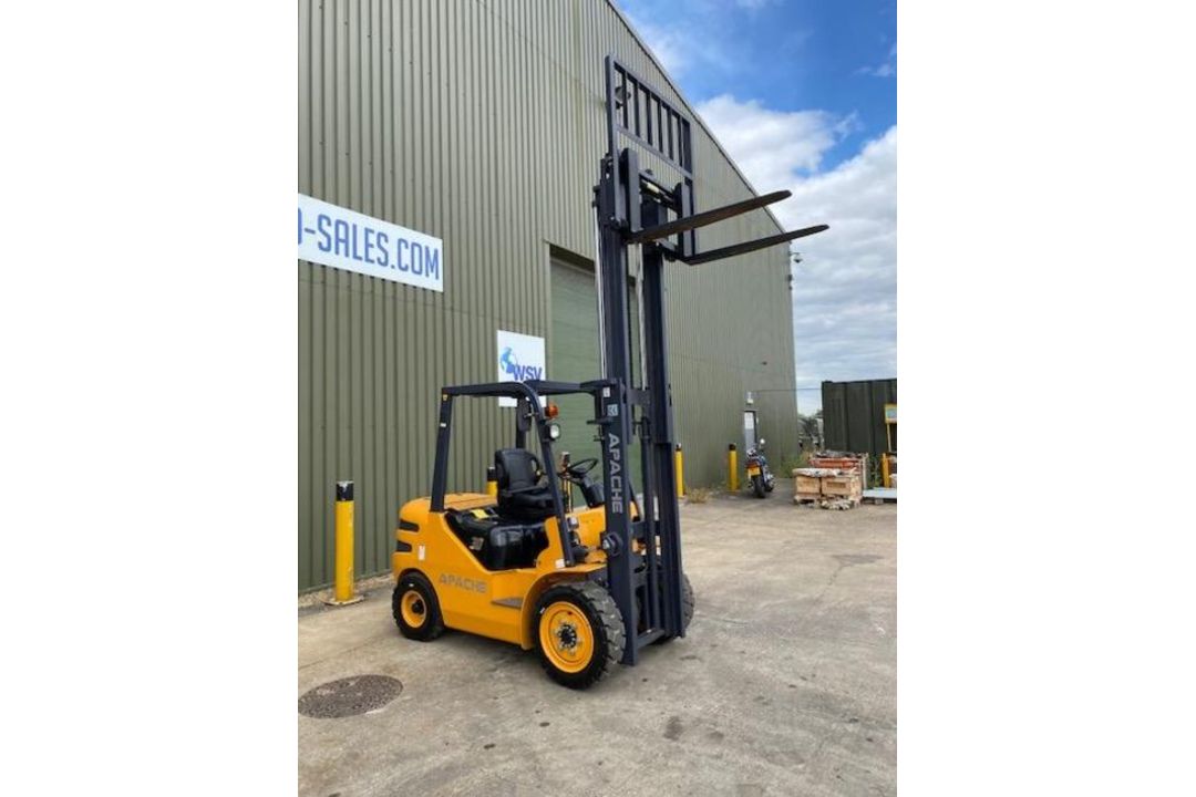 **NEW UNUSED 2022 Apache HH30Z 3000Kg Diesel Fork Lift Truck** - Image 9 of 37