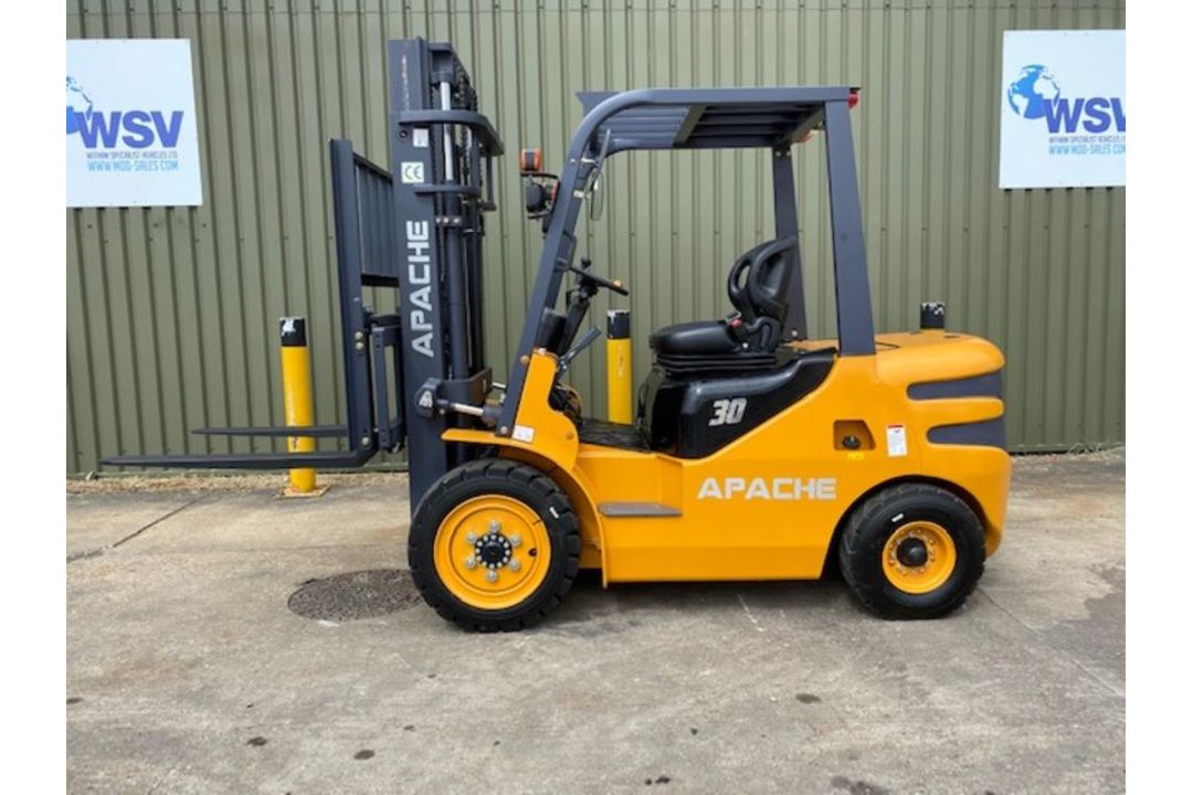 **NEW UNUSED 2022 Apache HH30Z 3000Kg Diesel Fork Lift Truck** - Image 16 of 37