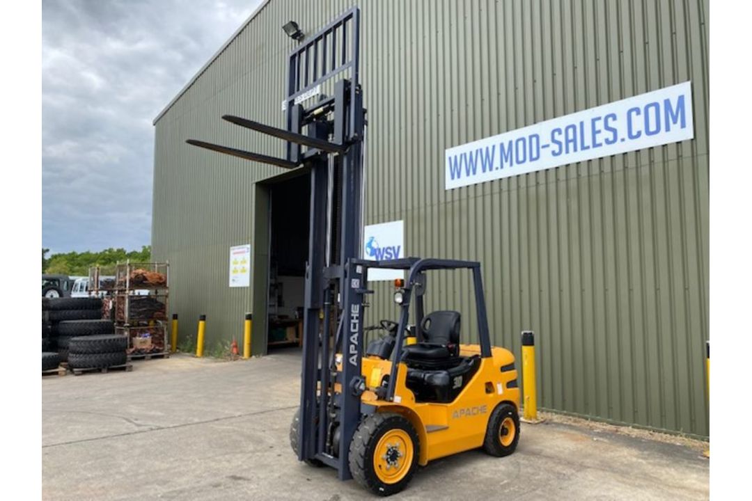 **NEW UNUSED 2022 Apache HH30Z 3000Kg Diesel Fork Lift Truck** - Image 11 of 37
