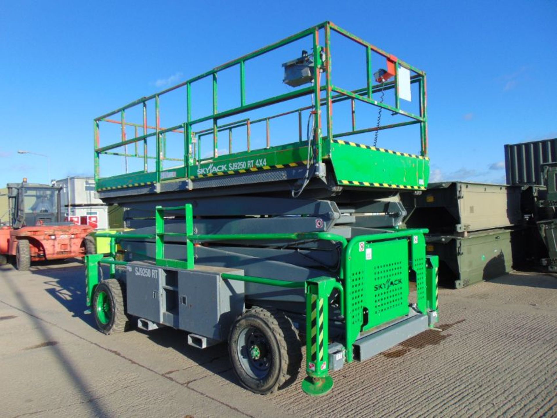 SkyJack SJ9250 Diesel Scissor Lift - Image 6 of 27