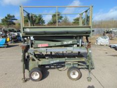 UK Lift Aircraft Hydraulic Access Platform from RAF
